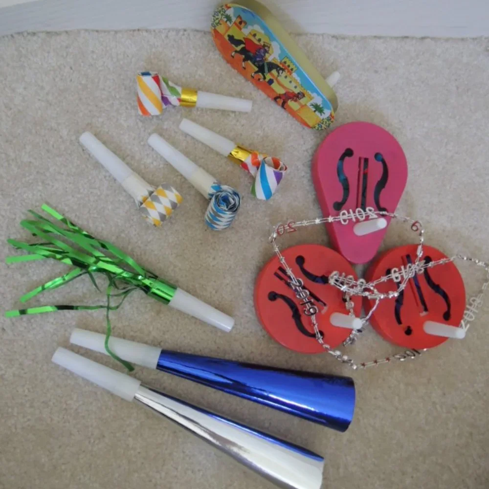 LOT of 14 New Years + Other Party Favors Horns Rattlers Necklace etc $50 Value